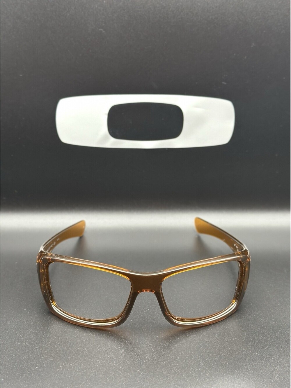 Oakley Hijinx Dark Amber Frame